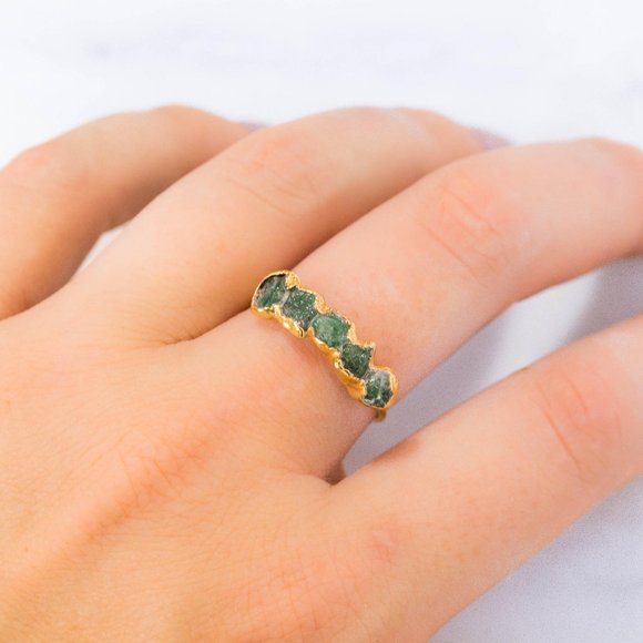 Emerald Eternity Ring Gold Ring Raw Emerald Ring Emerald Raw Stacking Ring - Picture 3 of 9